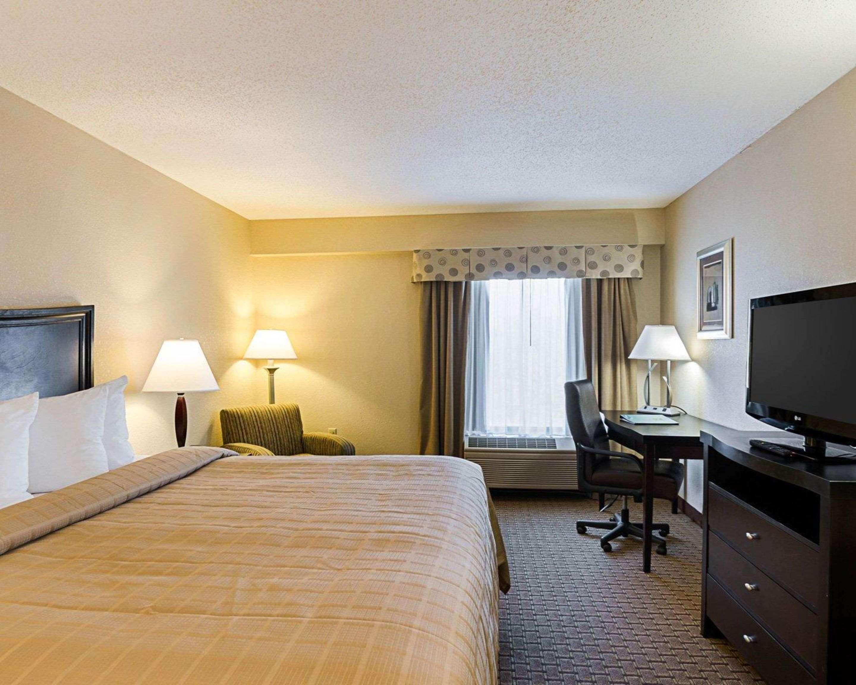 Quality Inn Troutville - Roanoke North Экстерьер фото