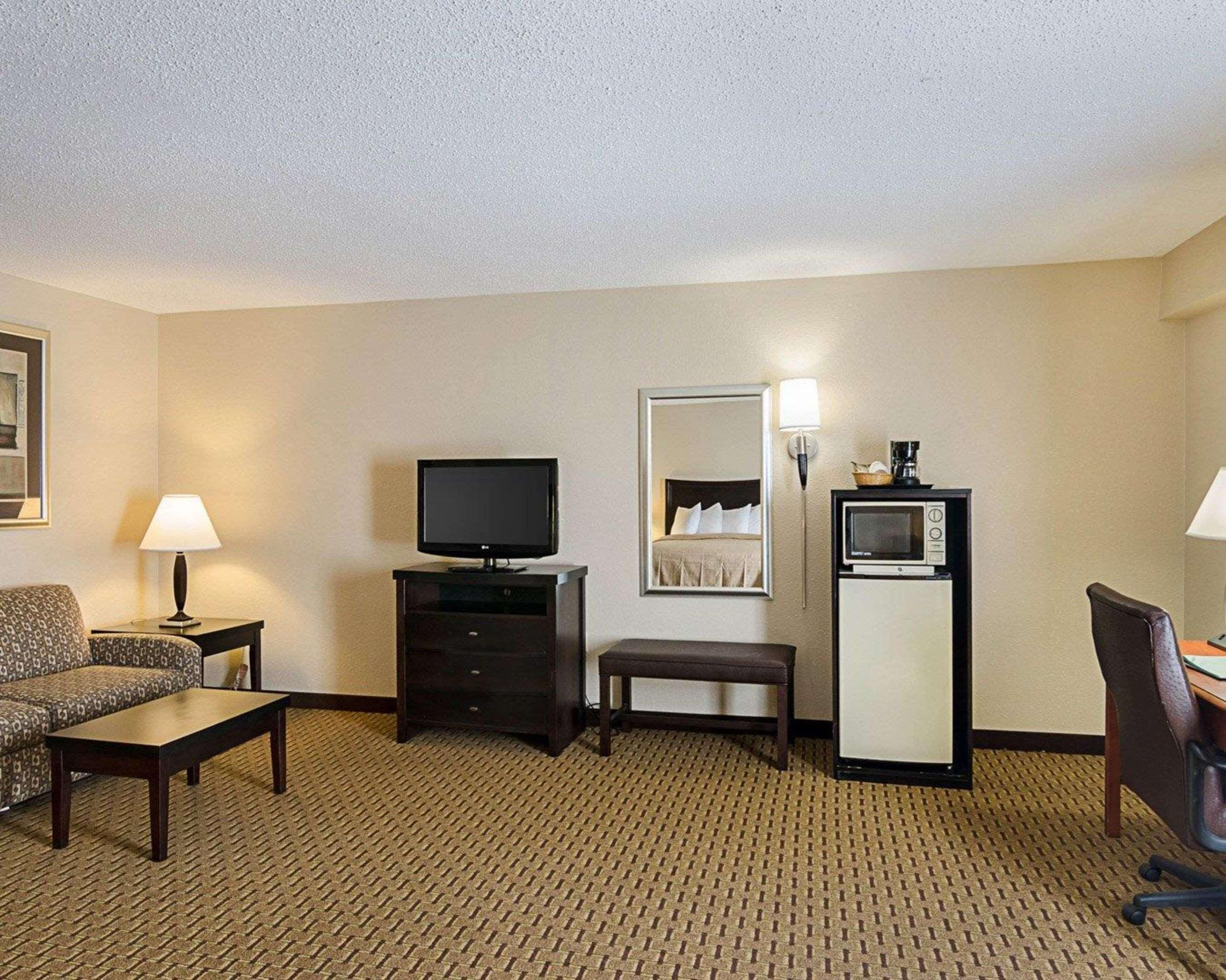 Quality Inn Troutville - Roanoke North Экстерьер фото
