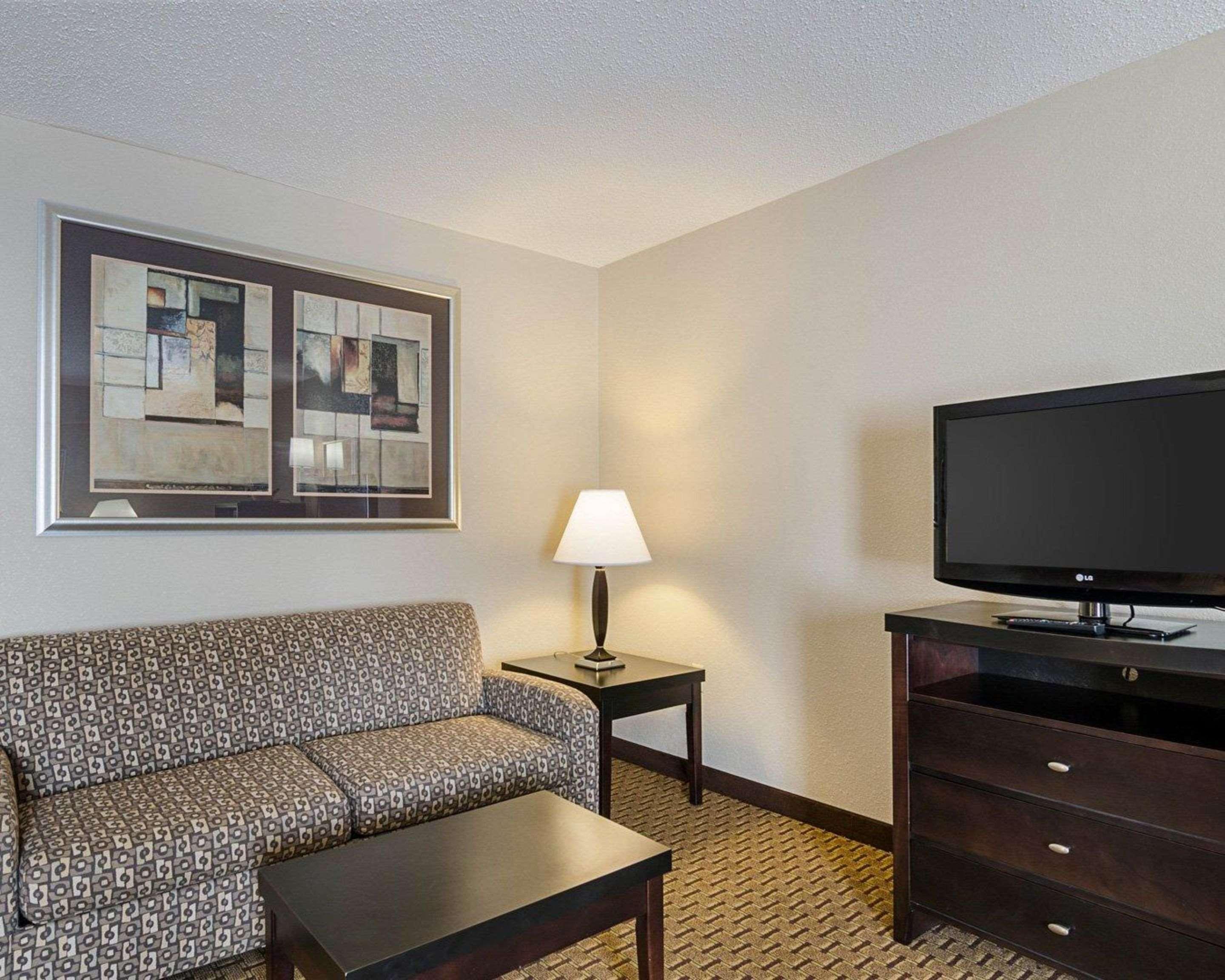 Quality Inn Troutville - Roanoke North Экстерьер фото