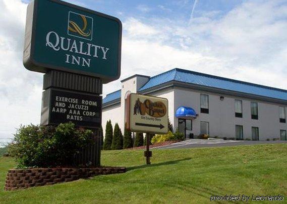 Quality Inn Troutville - Roanoke North Экстерьер фото