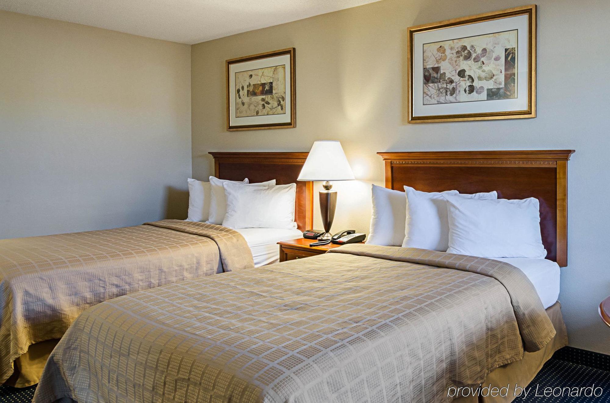 Quality Inn Troutville - Roanoke North Экстерьер фото