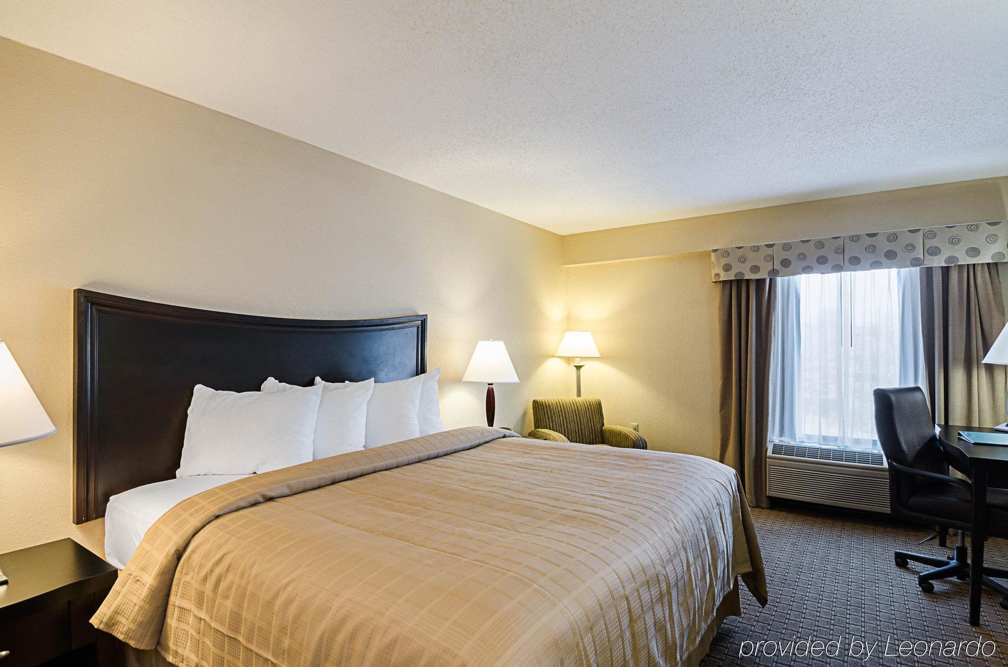 Quality Inn Troutville - Roanoke North Экстерьер фото