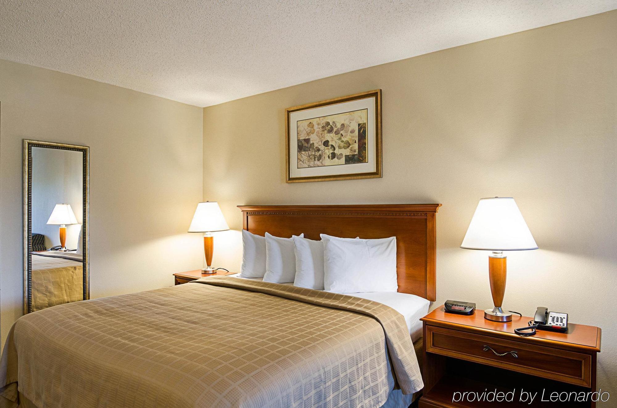 Quality Inn Troutville - Roanoke North Экстерьер фото