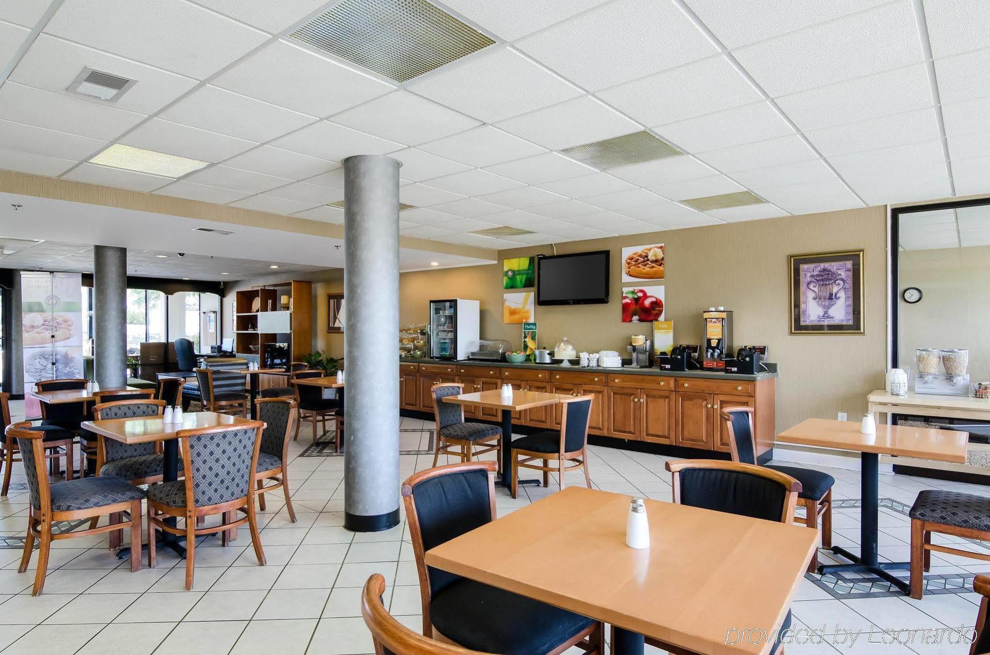 Quality Inn Troutville - Roanoke North Экстерьер фото