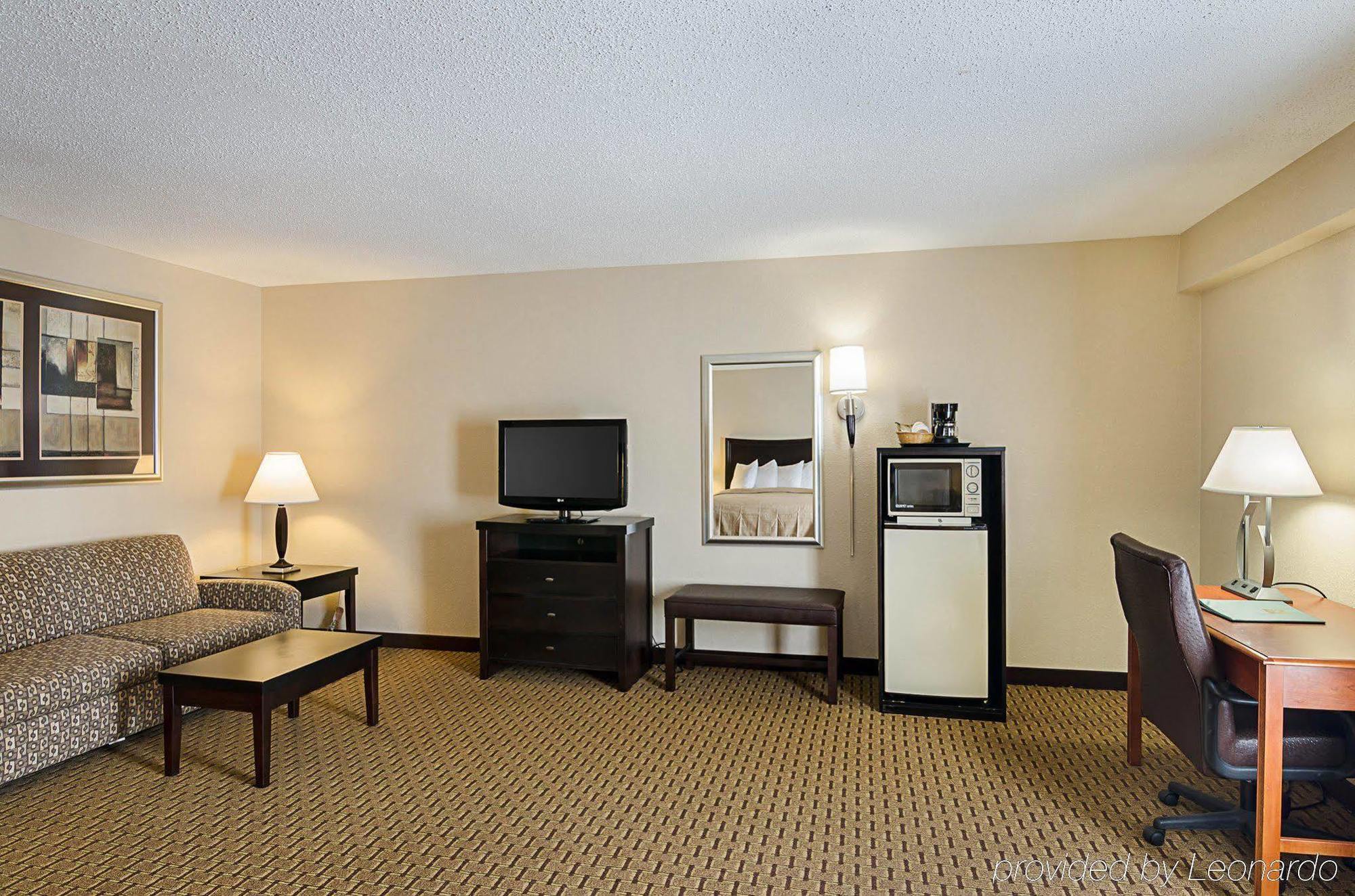 Quality Inn Troutville - Roanoke North Экстерьер фото