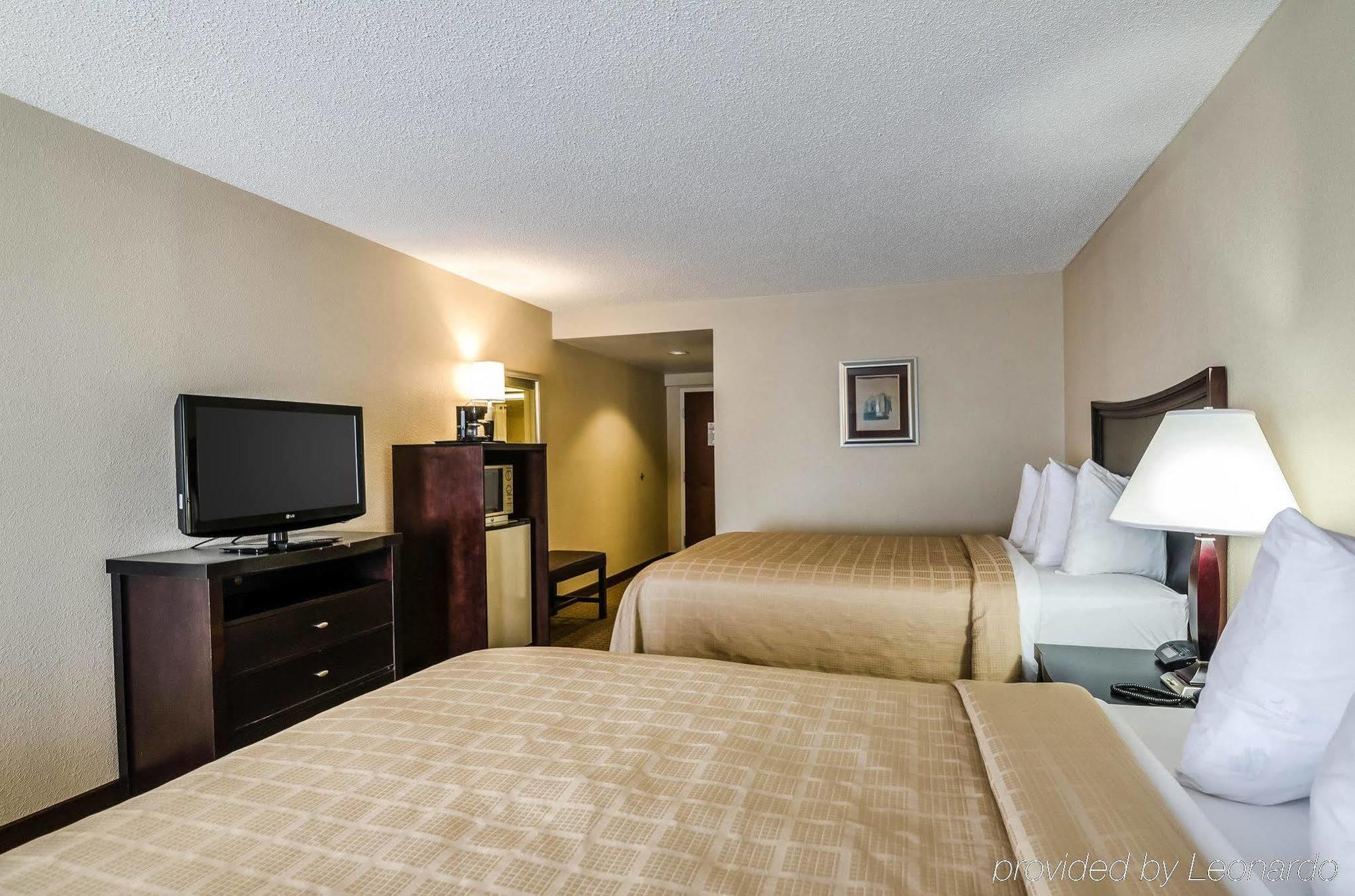 Quality Inn Troutville - Roanoke North Экстерьер фото