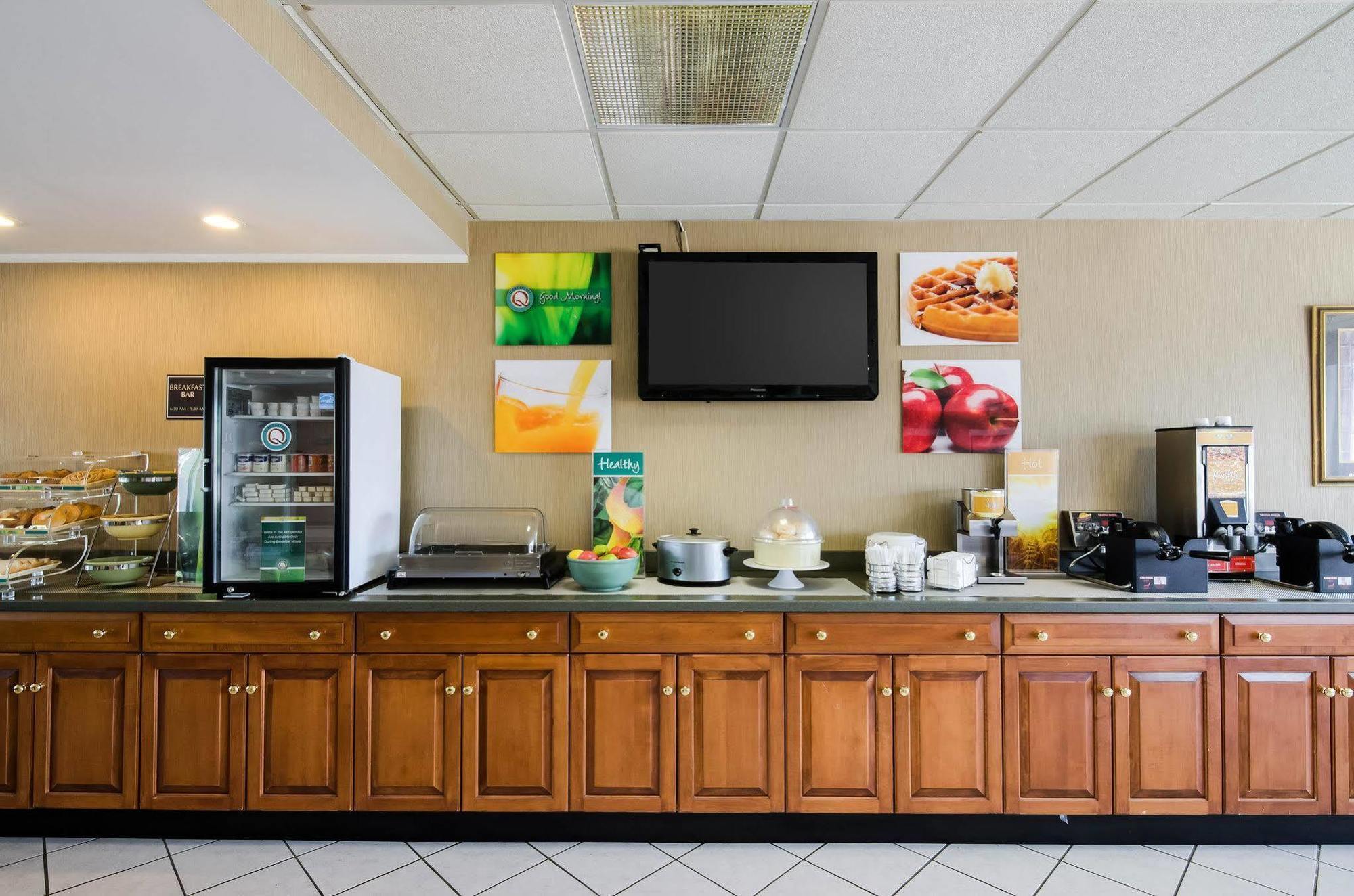Quality Inn Troutville - Roanoke North Экстерьер фото
